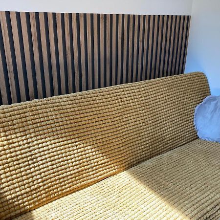 Lemon Apartment อุสทรอน ภายนอก รูปภาพ
