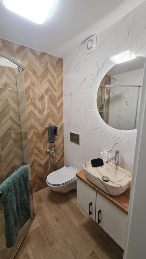 Lemon Apartment อุสทรอน ภายนอก รูปภาพ