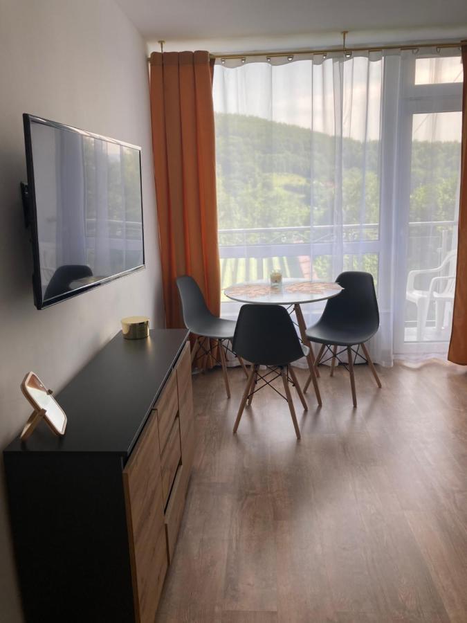 Lemon Apartment อุสทรอน ภายนอก รูปภาพ