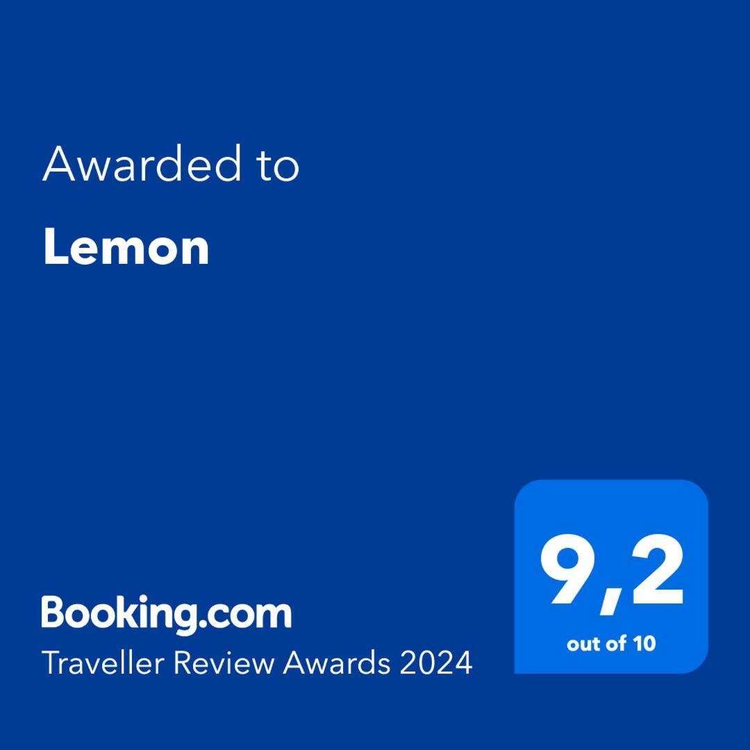 Lemon Apartment อุสทรอน ภายนอก รูปภาพ